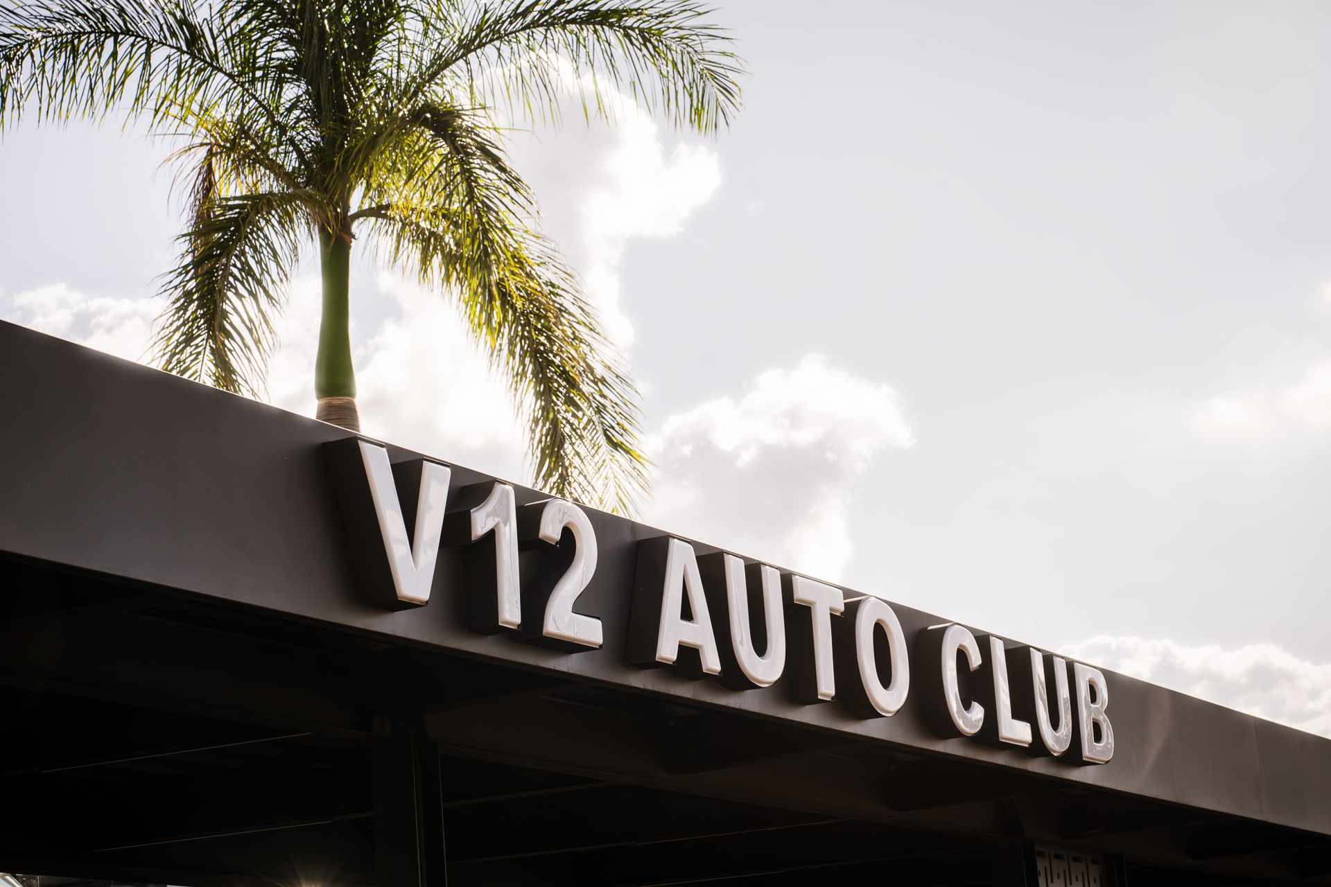 V12 Auto Club